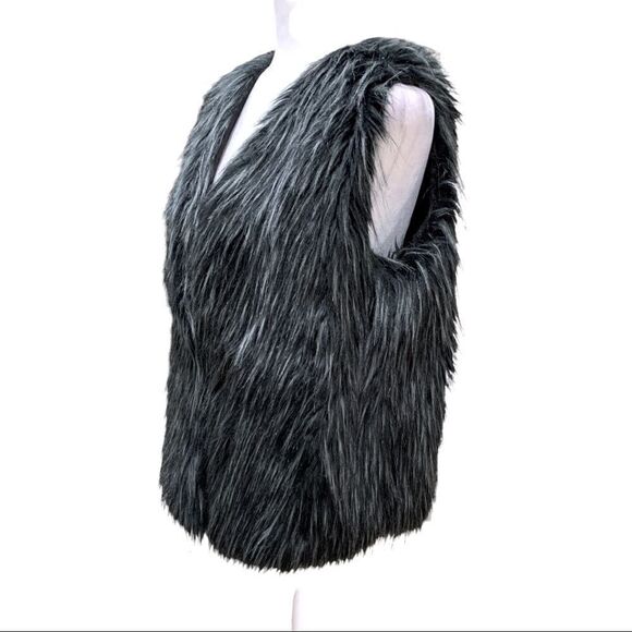 𝅺GRAY & Black Faux Fur Vest One Hook/Eye Closure Sz L - Picture 8 of 12